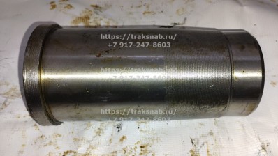 Гильза передней оси
