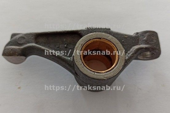 Коромысло с втулкой в сб. — 1