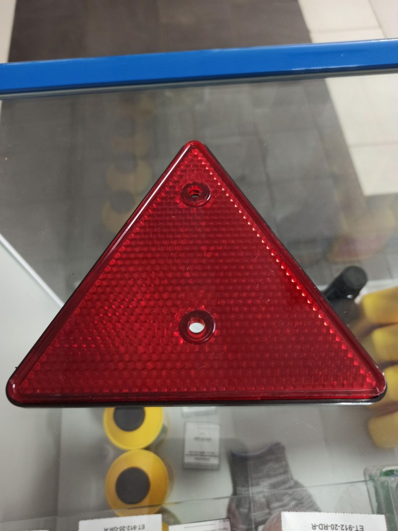Световозвращатель треуг. — 2
