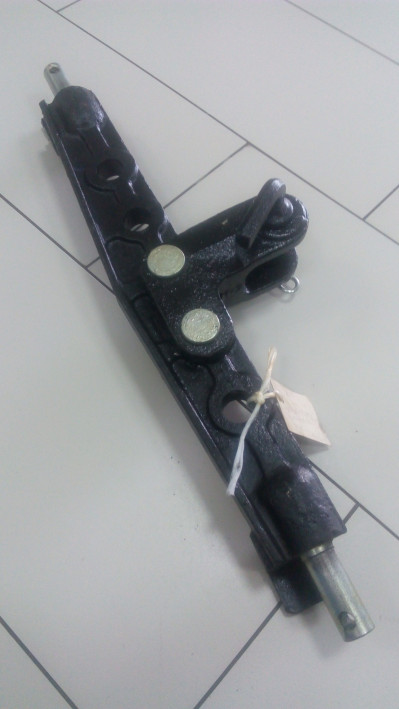 Поперечина задней навески МТЗ-320